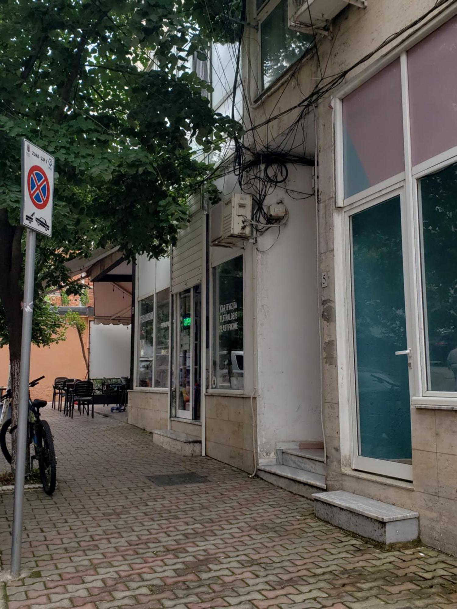 Leones Apartament Tirana Bagian luar foto